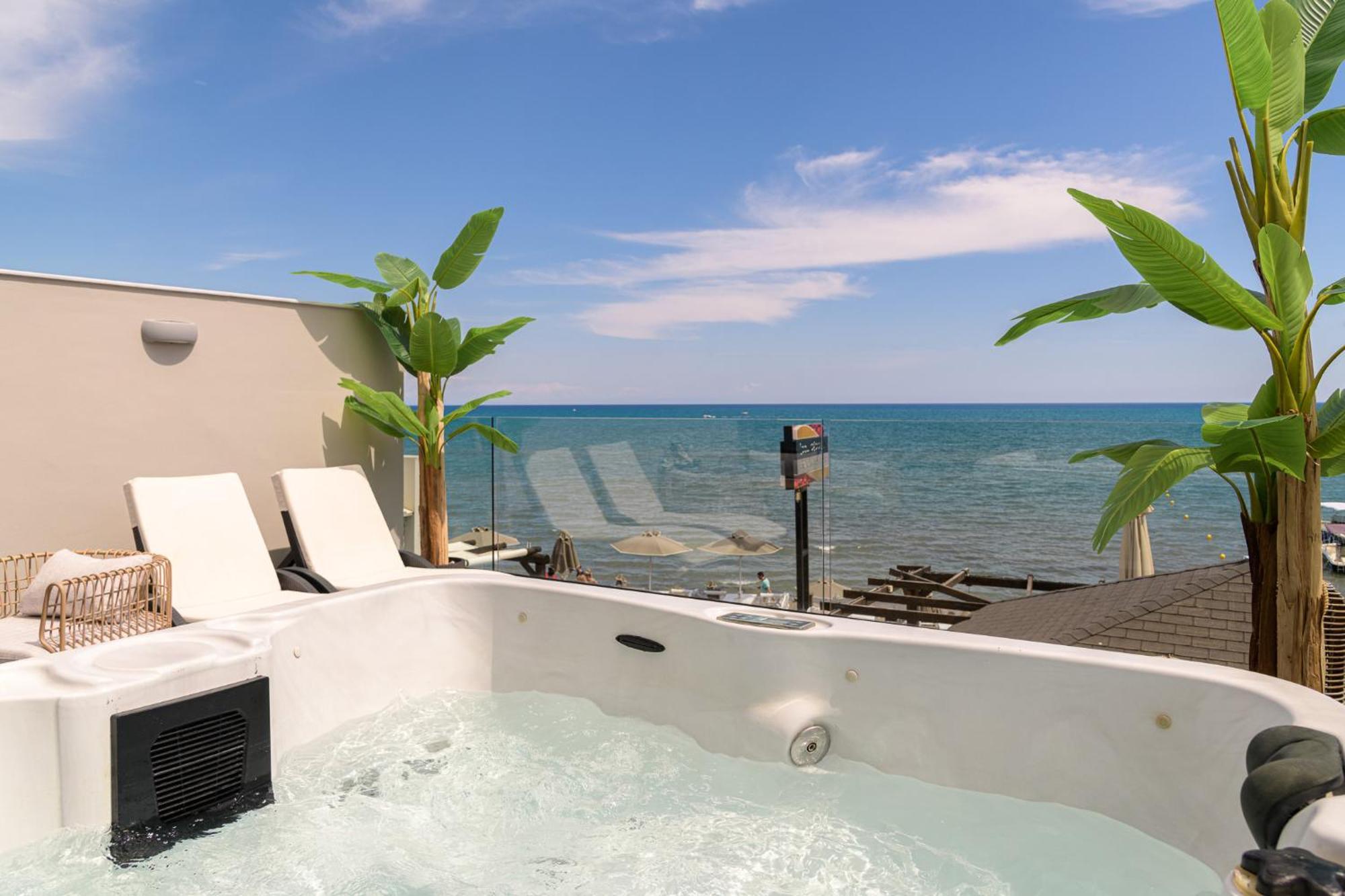 Апартаменты Pearl Luxury Living Лаганас Экстерьер фото